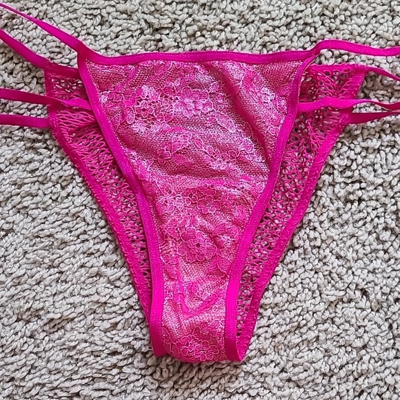 NWOT Victoria's Secret Pink Lace Netting Itsy Mini - Picture 7 of 11